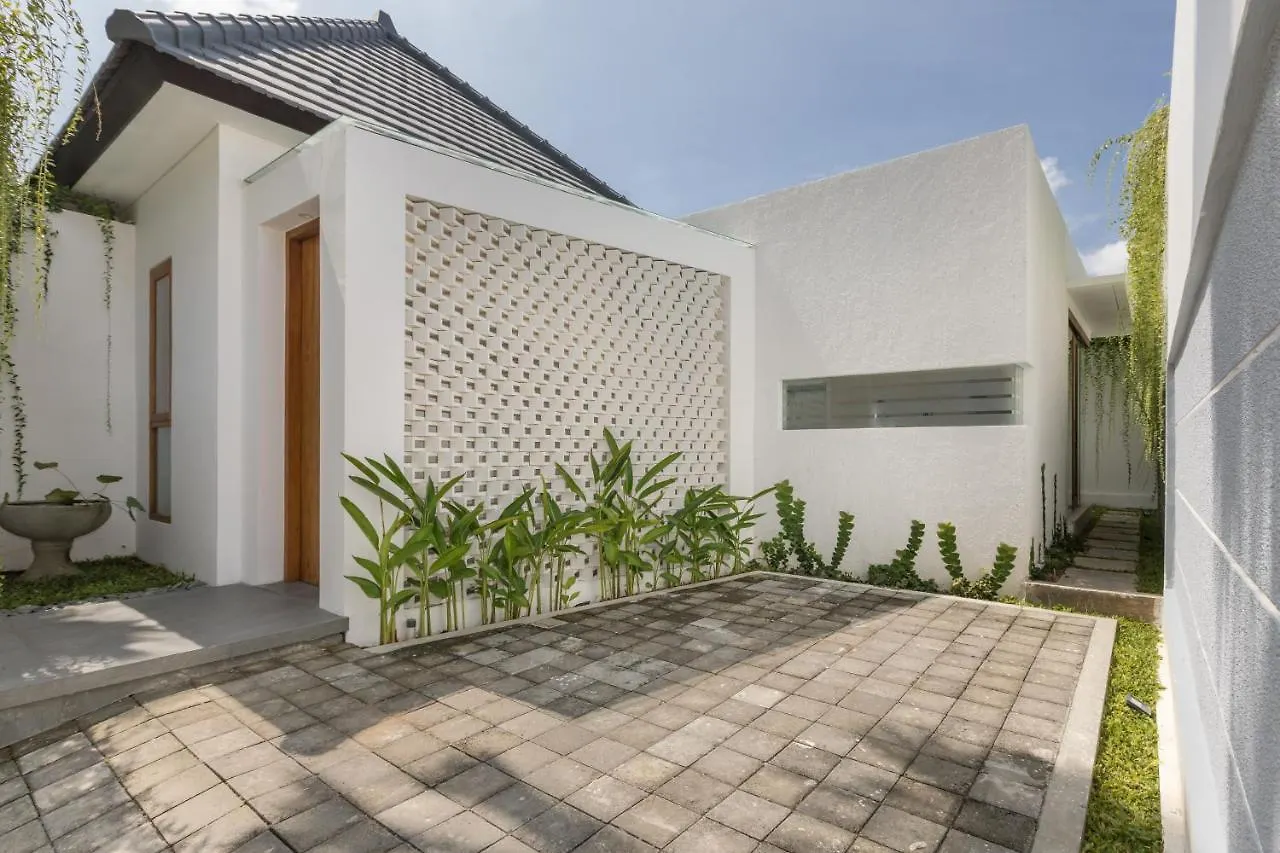 Fenosa Seminyak Villas By Nagisa Bali