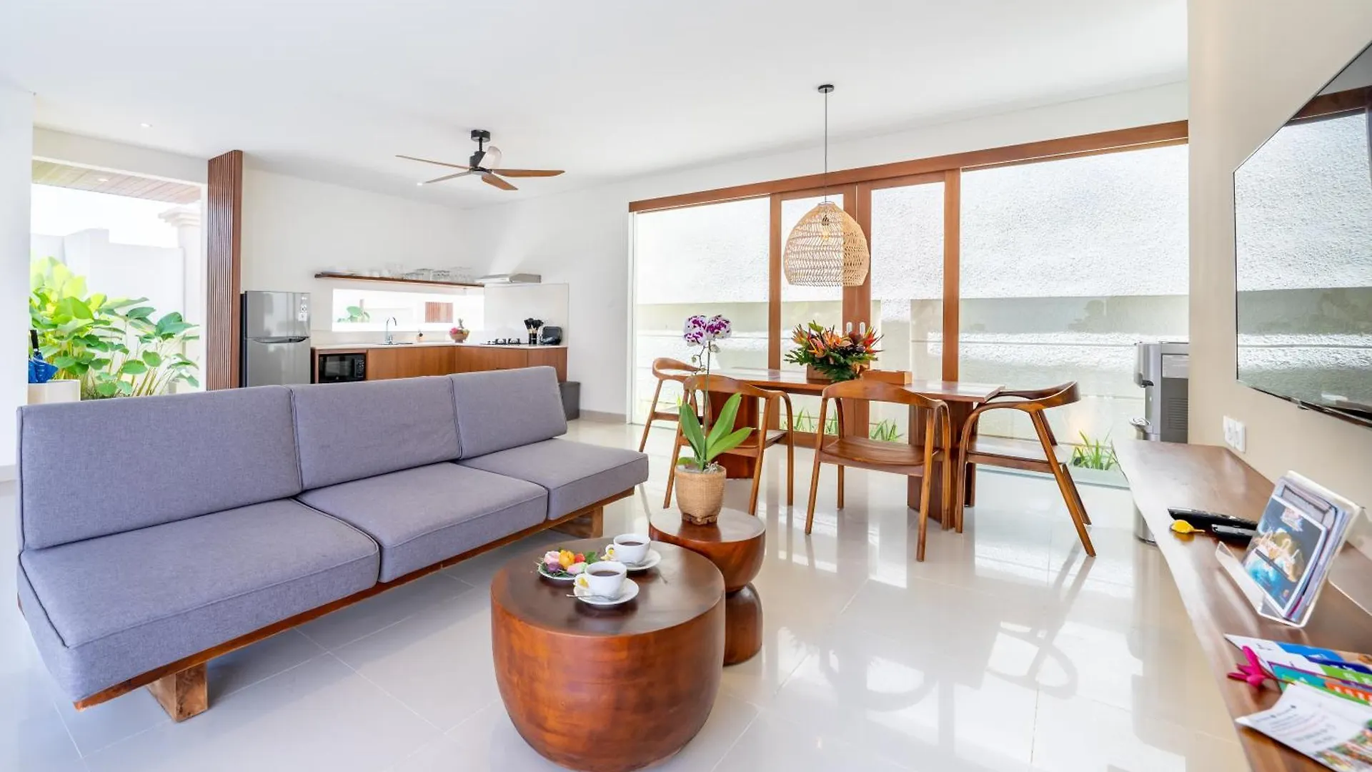 Fenosa Seminyak Villas By Nagisa Bali