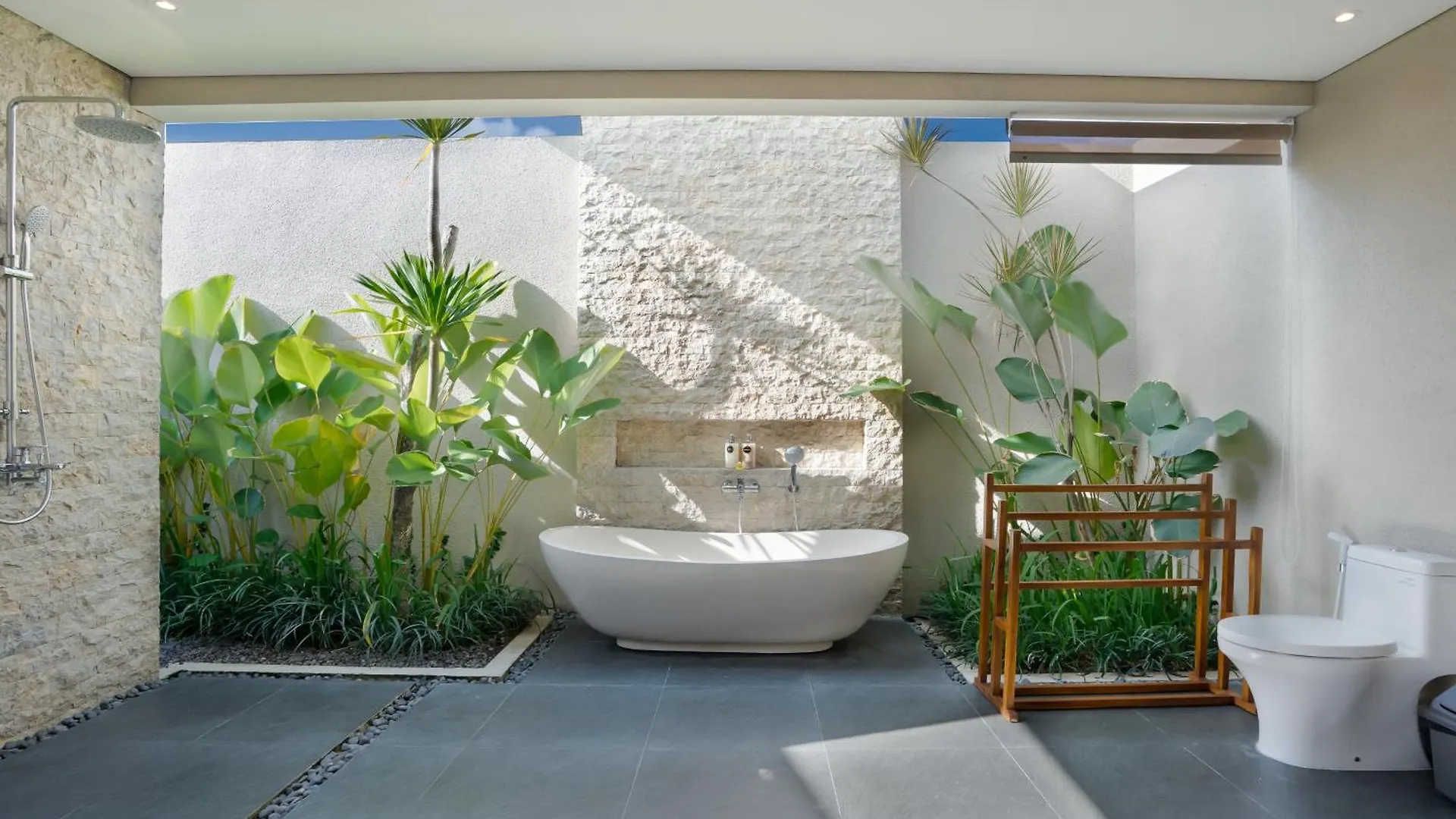 Fenosa Seminyak Villas By Nagisa Bali