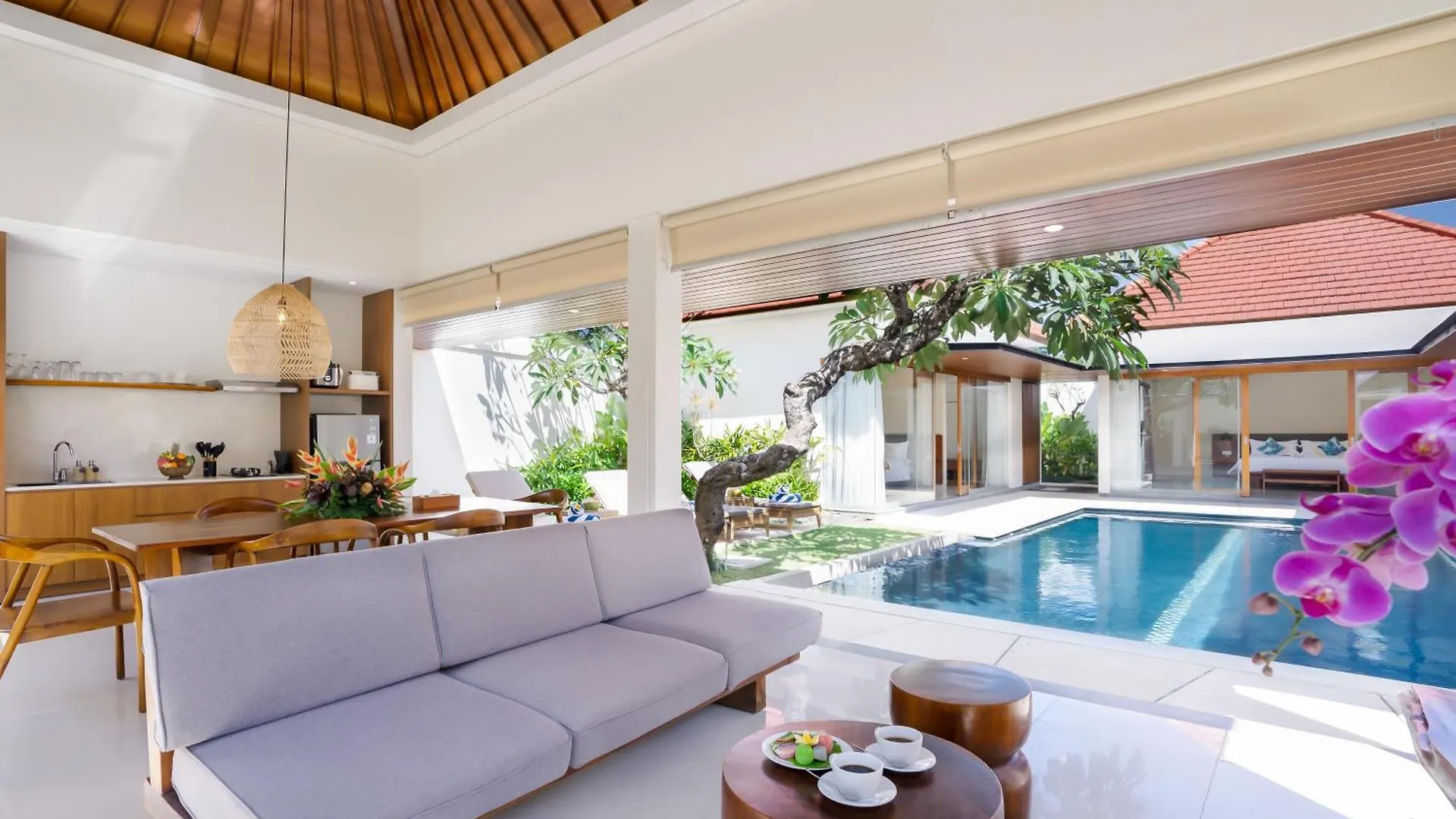 Fenosa Seminyak Villas By Nagisa Bali